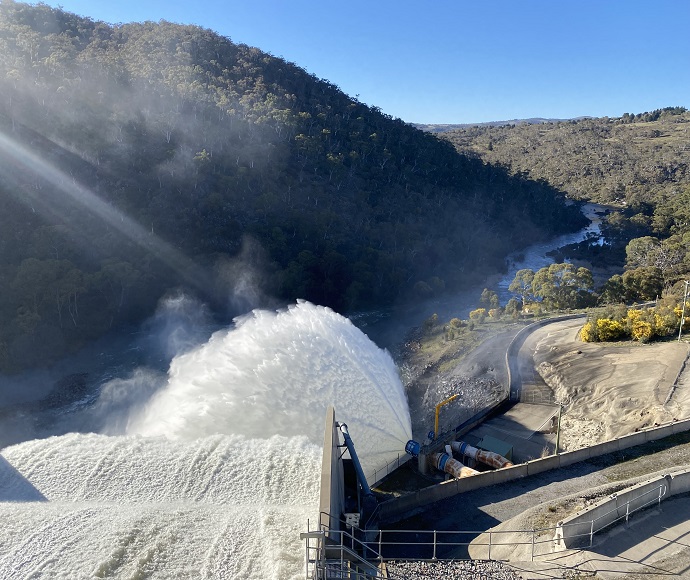 View of the Jindabyne Dam spillway gates.